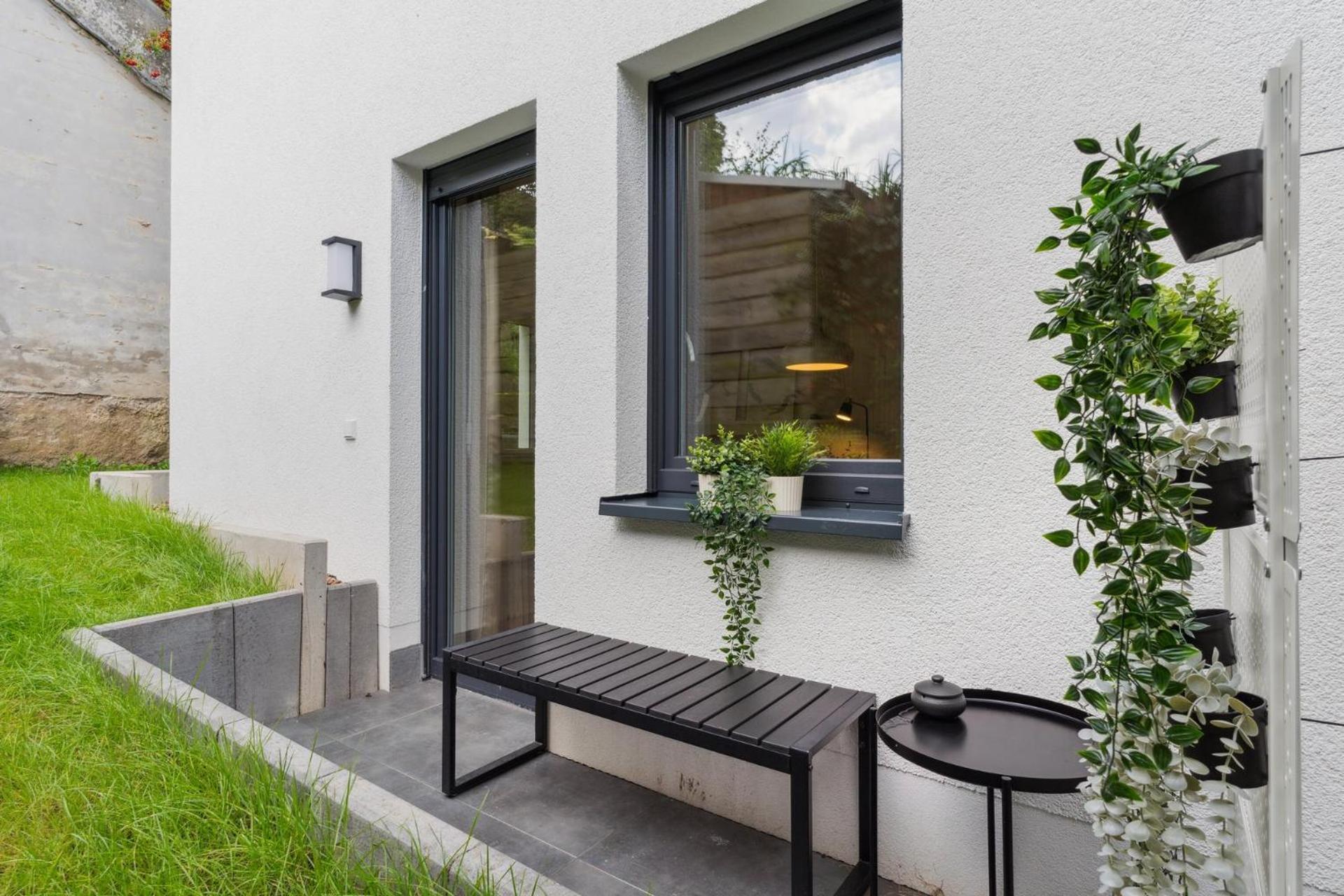Deluxe Apartment In Bielefeld City Mit Parkplatz Und Terrasse Buitenkant foto